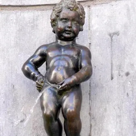 Station 64 B2 Charleroi-airport *